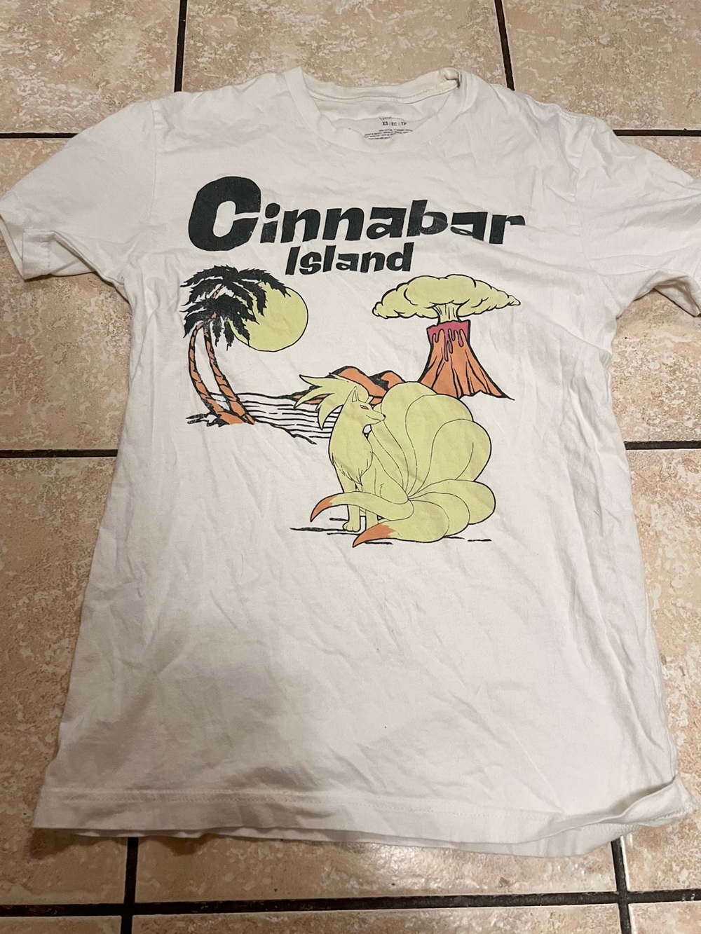 Boxlunch Exclusive Pokemon Ninetails Cinnabar Island Tropical Graphic T-shirt